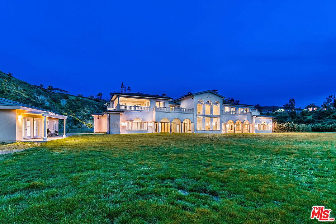 27,000 Square Foot EuropeanInspired Mega Mansion In Calabasas, CA