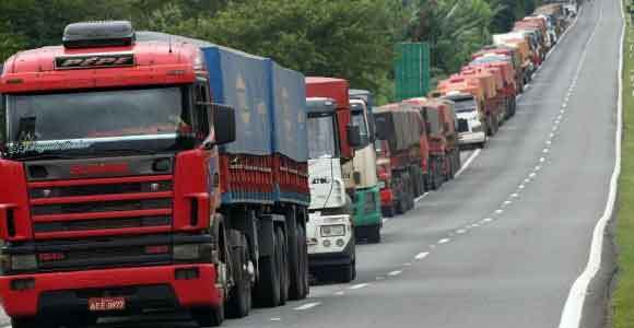 O setor de transporte rodoviário de cargas e o movimento grevista: momento para muita reflexão