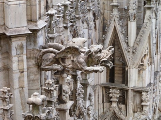 Duomo, simbolo di Milano. Un racconto affascinatne. Parte I - l'esterno