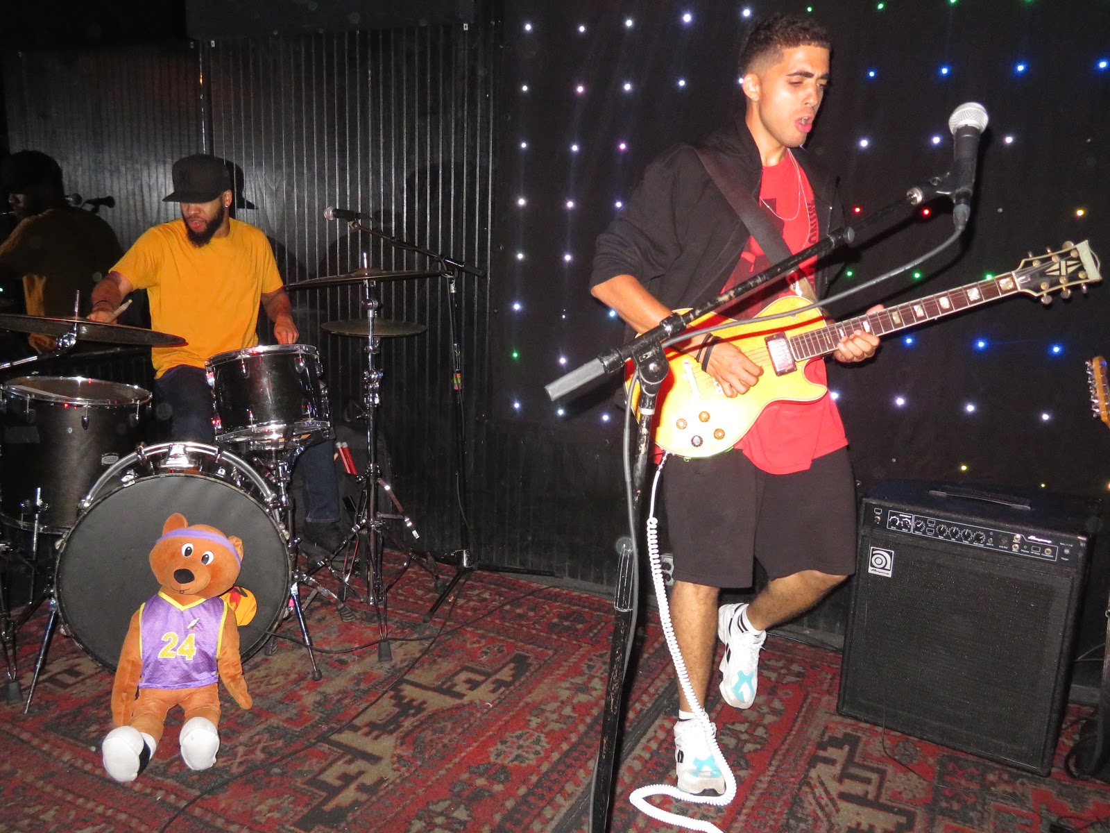 Everynight Charley S Manhattan Beat Aligns At The Map Room