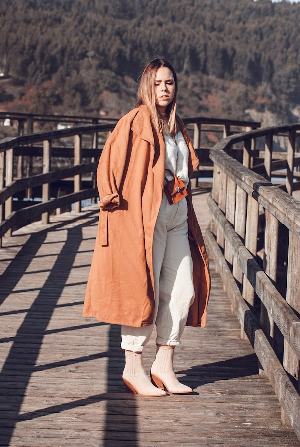 Outfit con pantalones slouchy