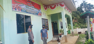 Briptu Rudi Nurdin Kontrol Kampung Tangguh di Desa Binaannya
