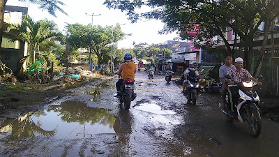 Jalan Provinsi Datuk Dibanta Babak Belur