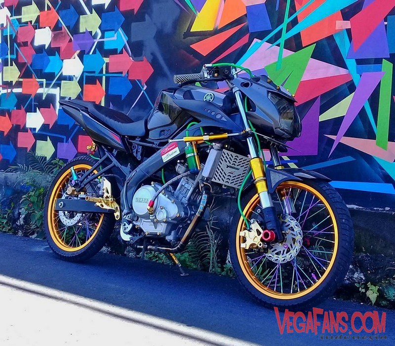 New Vixion Modif Jari Jari Warna Hitam Gagah