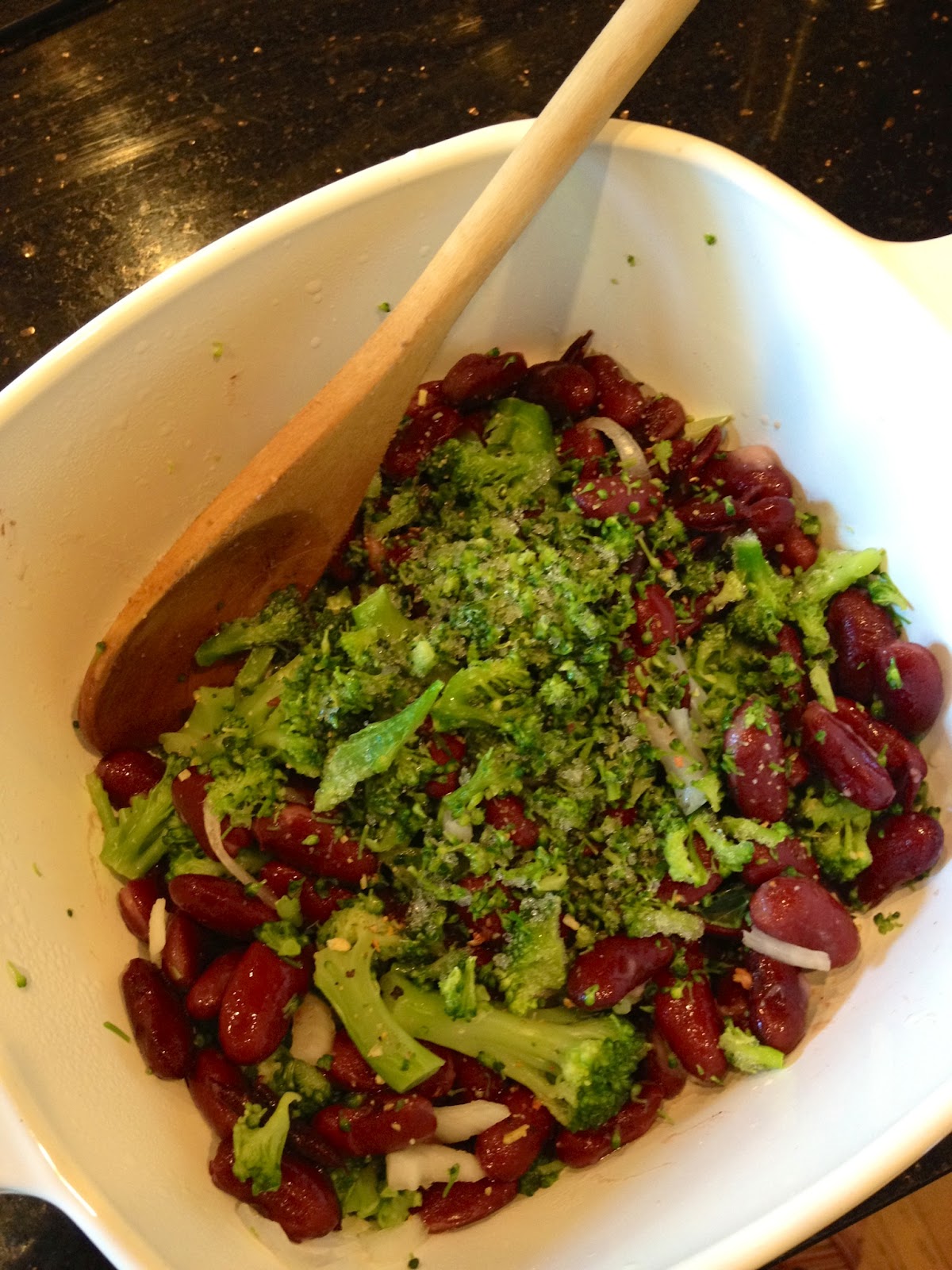 Jars of Wonderful Tasty Tuesday Kidney Bean Broccoli Quinoa