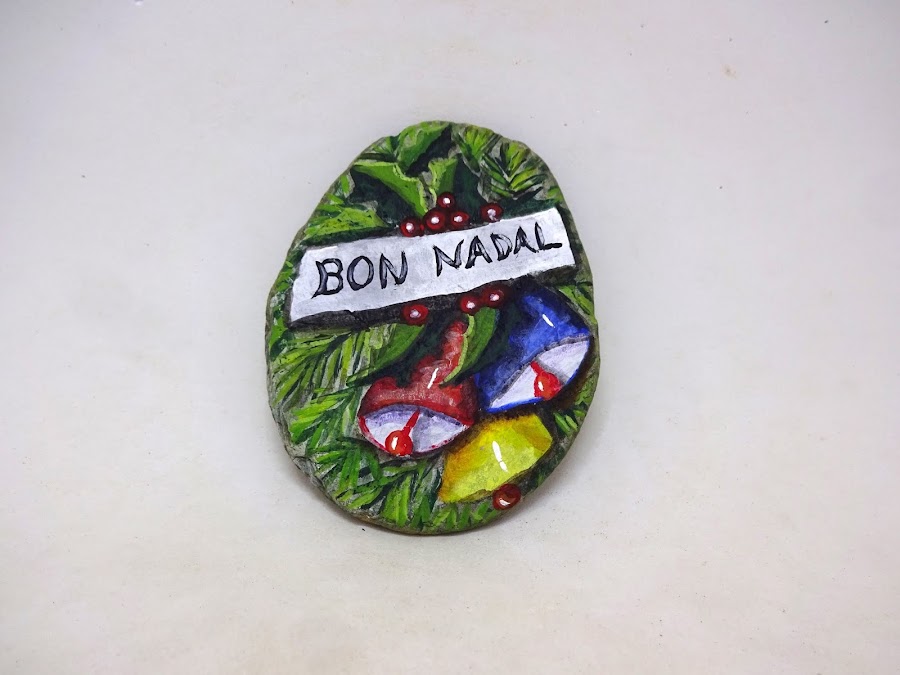 COMO PINTAR PIEDRAS CON CAMPANAS DE NAVIDAD PASO A PASO
