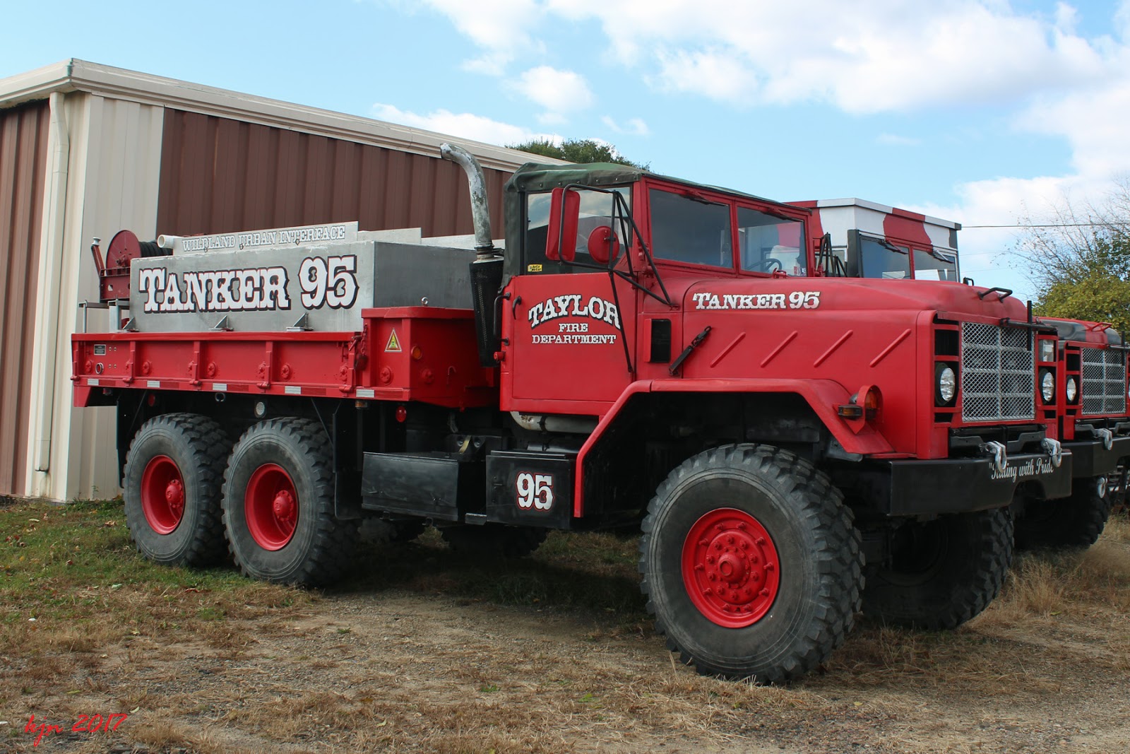 The Outskirts of Suburbia Apparatus 2017 Brush, Tanker, Utility