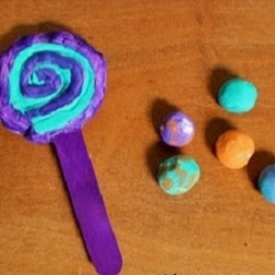 http://www.artintertwine.blogspot.ca/2014/01/wayne-thiebaud-inspired-lollipops.html