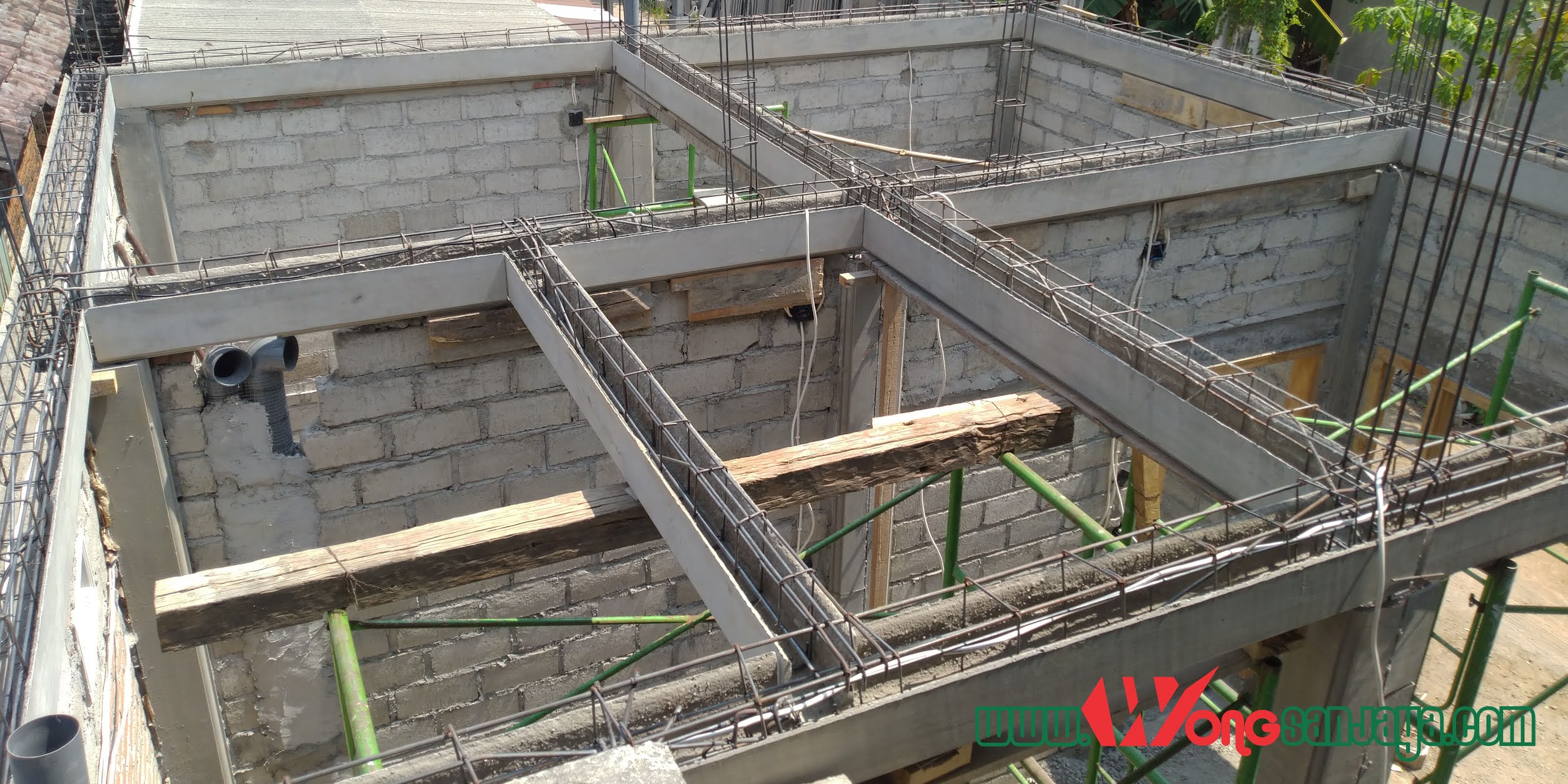 Balok Gantung WongSanjaya