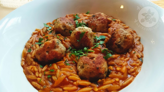 Greek meatballs & kritharaki (orzo) Greek meatballs & kritharaki (orzo)