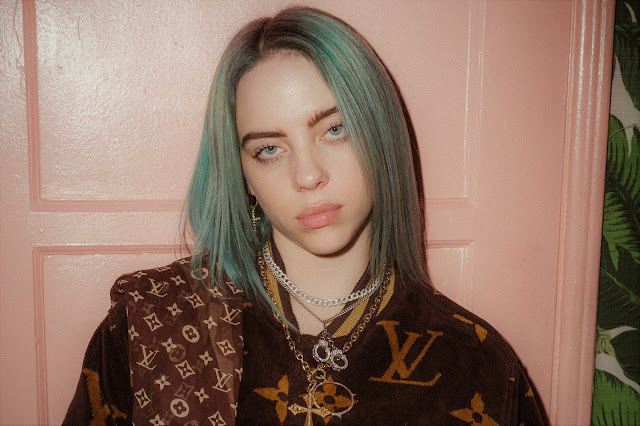 10 أسرار لا تعرفها عن المغنية بيلي ايليش │ لماذا حزينة و غريبة دائماً؟ | Billie Eilish