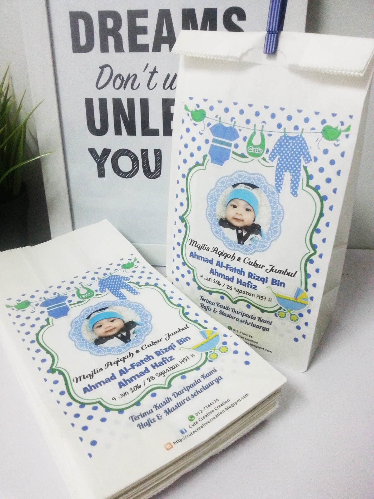 Jom tempah set Paper bag & sticker custom made dari kami