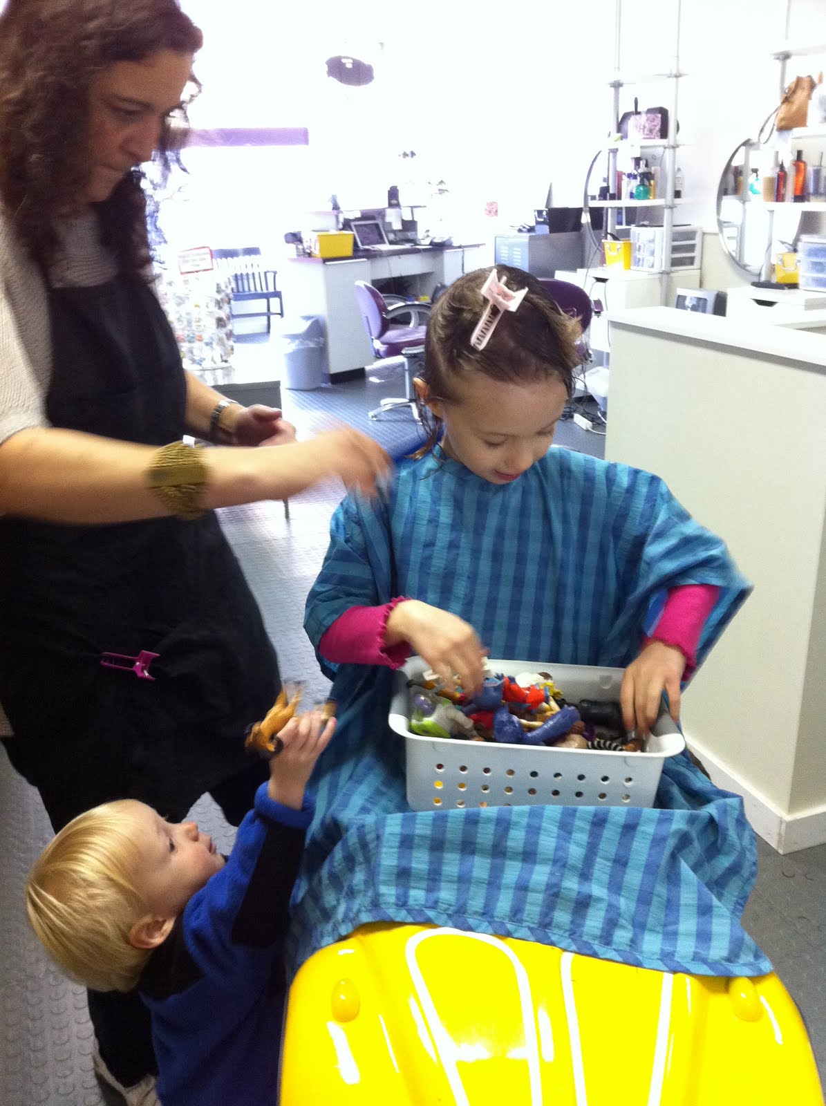 AllenRuckerFam Kids hair cuts today...