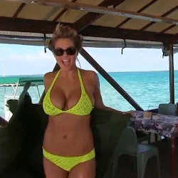 Kate Upton En Tanga Para Sports Illustrated Swimsuit 2014 Foto 7