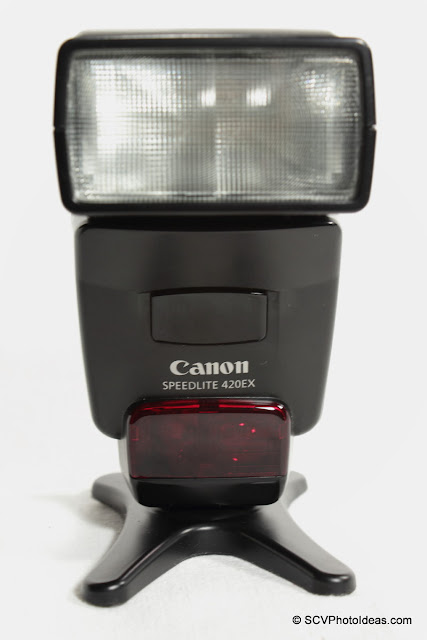 Canon Speedlite 420EX front