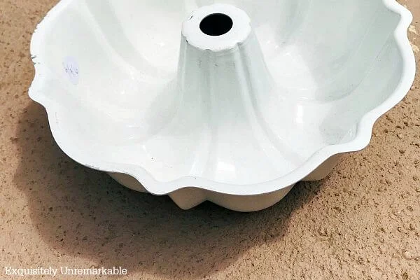 White Bundt Baking Pan