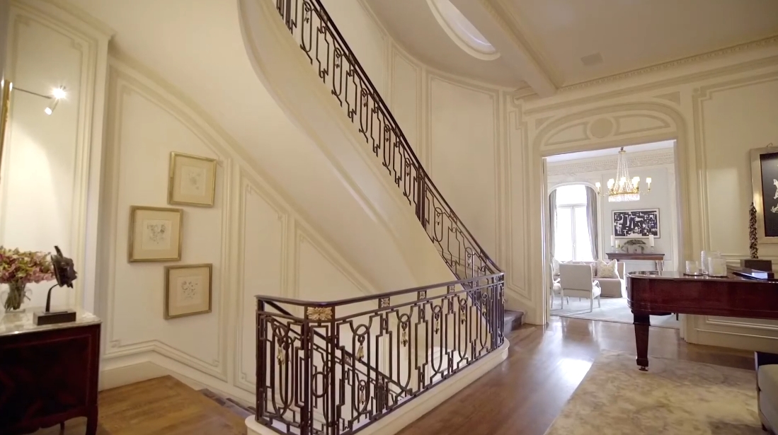 35 Interior Design Photos vs. 20 E 73rd St, New York, NY Luxury Townhome Tour