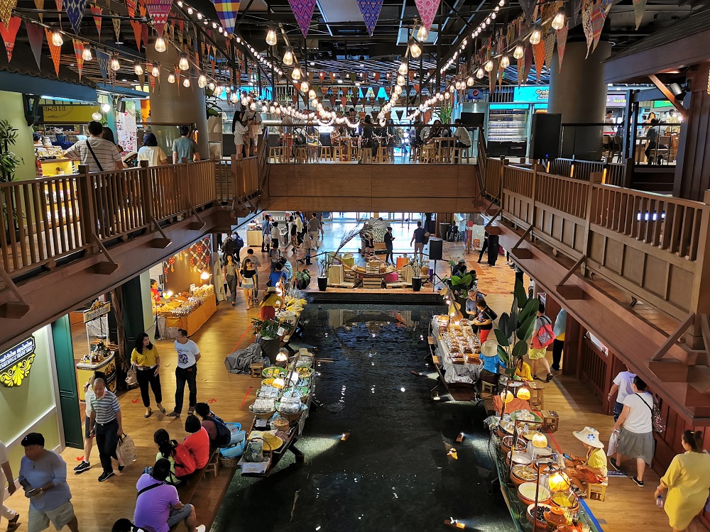 Interieur of Icon Siam mall, shopping mall , Bangkok, Thailand