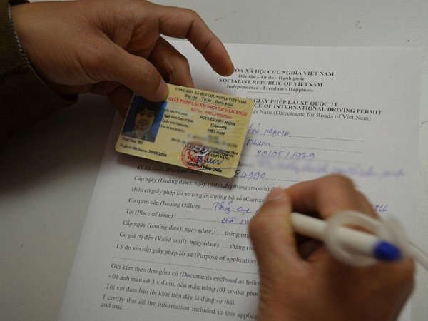 Thay đổi về hồ sơ đổi giấy phép lái xe từ 15/6 mà người dân cần biết