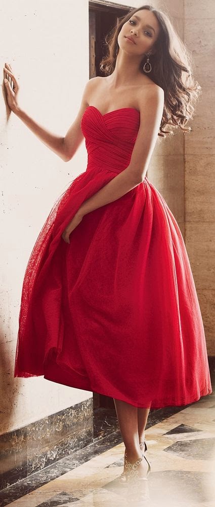 Women&rsquo;s fashion | Elegant red tulip dress | Just a Pretty Style