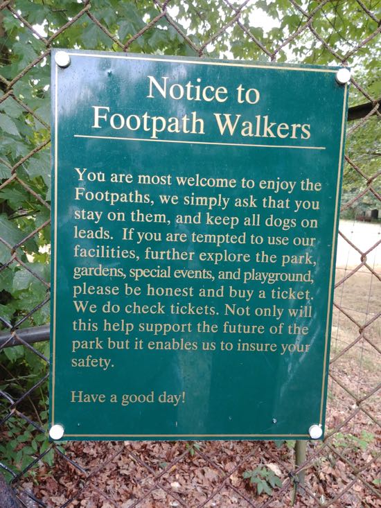 The notice to walkers on Knebworth House estate Image by Hertfordshire Walker released via Creative Commons BY-NC-SA 4.0