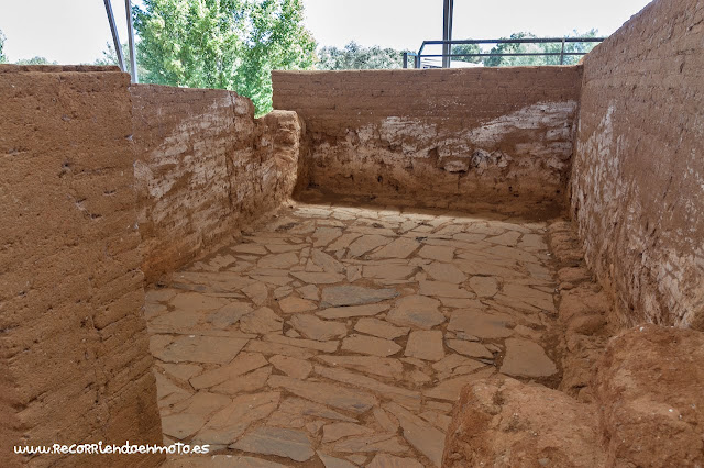 habitación alicatada. Cancho Roano