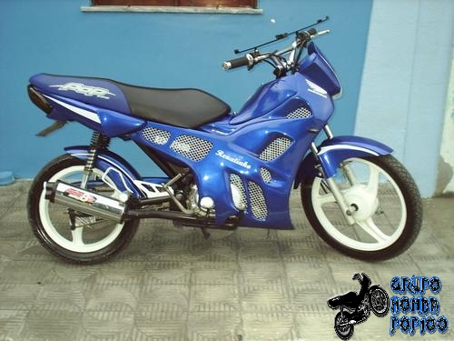 Que azul estilosa! Grupo Honda POP 100