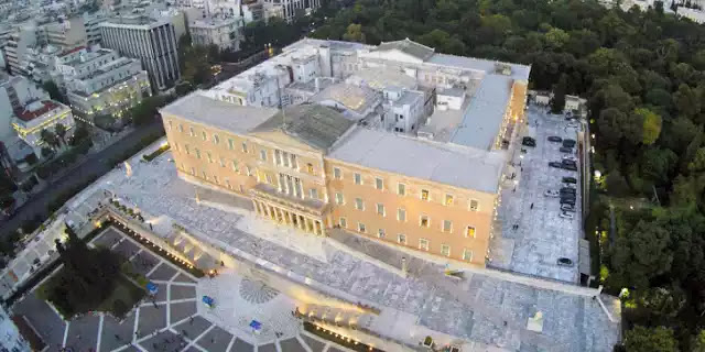 Αντι-drone ασπίδα στη Βουλή για την προστασία της «φιδοφωλιάς» των ελληνόφωνων και υπηρετών τους
