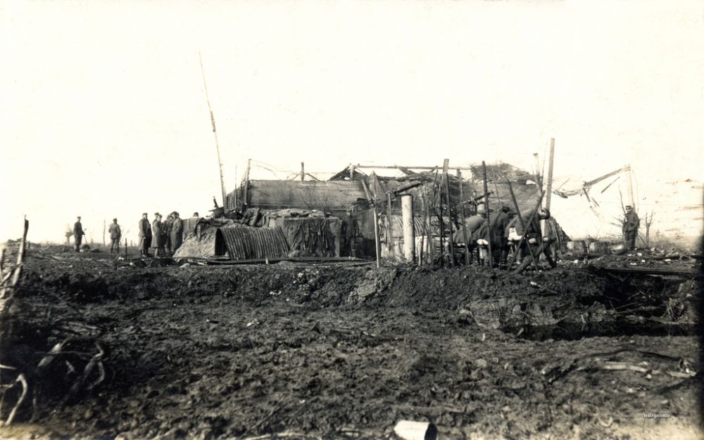 20 Candid Vintage Photographs That Show German Soldiers Using Latrines