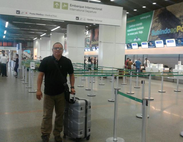 Professor Guilherme embarca para os EUA. Foto: Agência de Notícias Maranhão