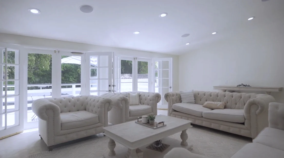 Interior Design vs. 10618 Lindbrook Dr, Los Angeles Luxury Home Tour
