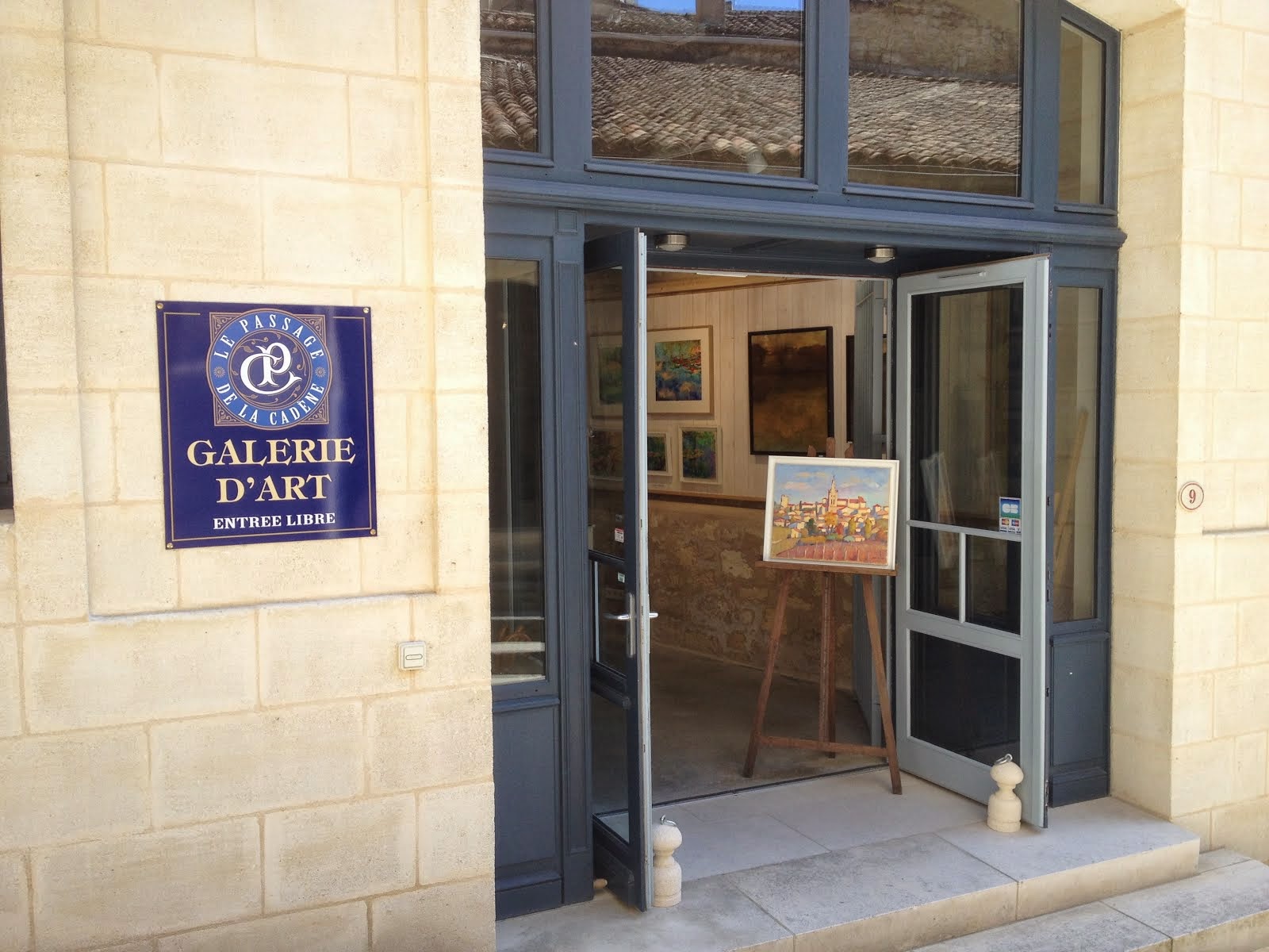 SAINT-ÉMILION - GALERIE LE PASSAGE DE LA CADENE