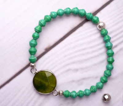 Bracciale verde di perline di carta green papaerbeads bracelet