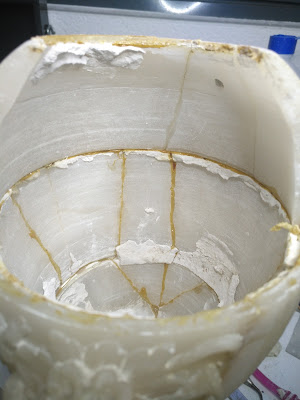 manchas-provocadas-por-mala-aplicación-del-adhesivo