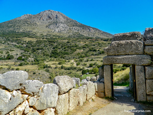 Portão Norte, acesso à cidadela de Micenas, Grécia