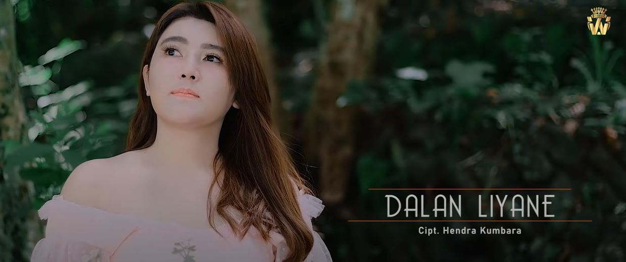Lirik Lagu Pengen Ku Siji Lirik lagu Intan Chacha Sawangen Aku
