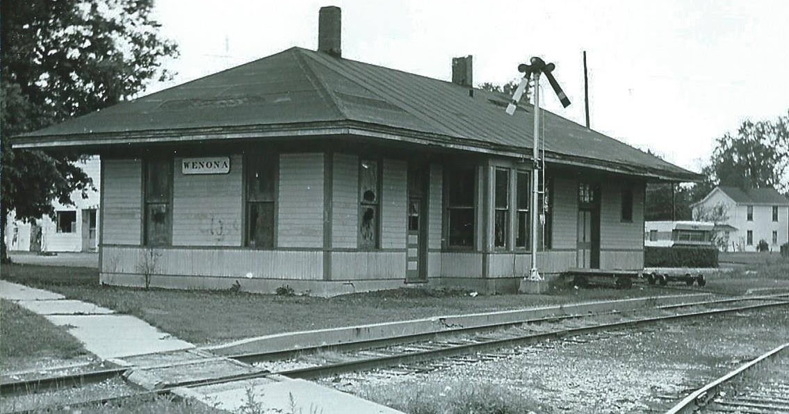 Towns and Nature Wenona, IL GM&O/C&A Depot and Coal Mine