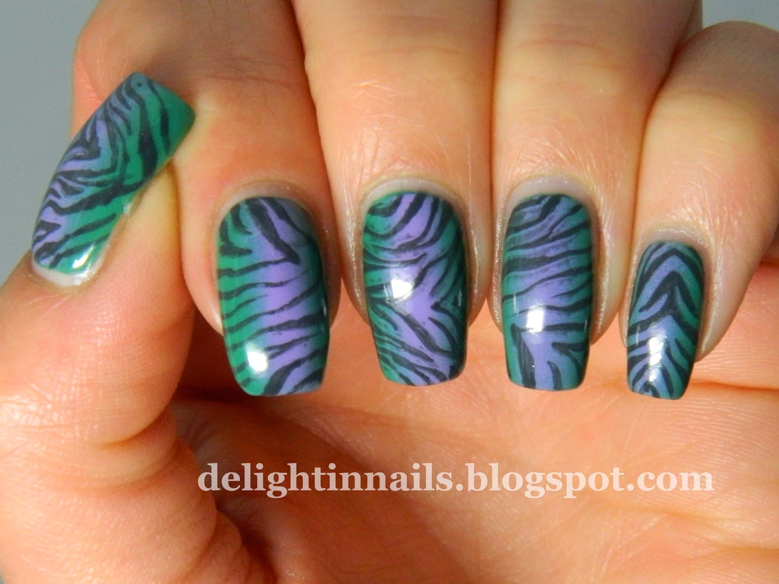 Lilac and Teal Tiger Stripe Nails