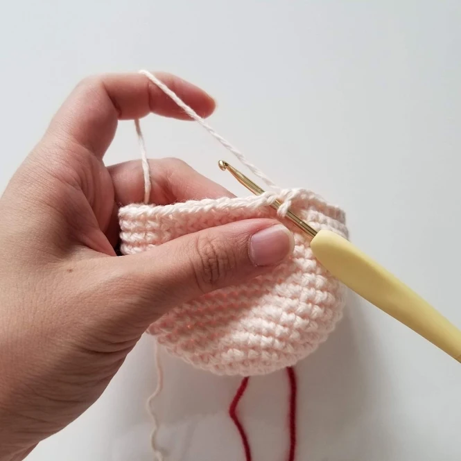 How to Yarn Under Single Crochet Stitch for Amigurumis