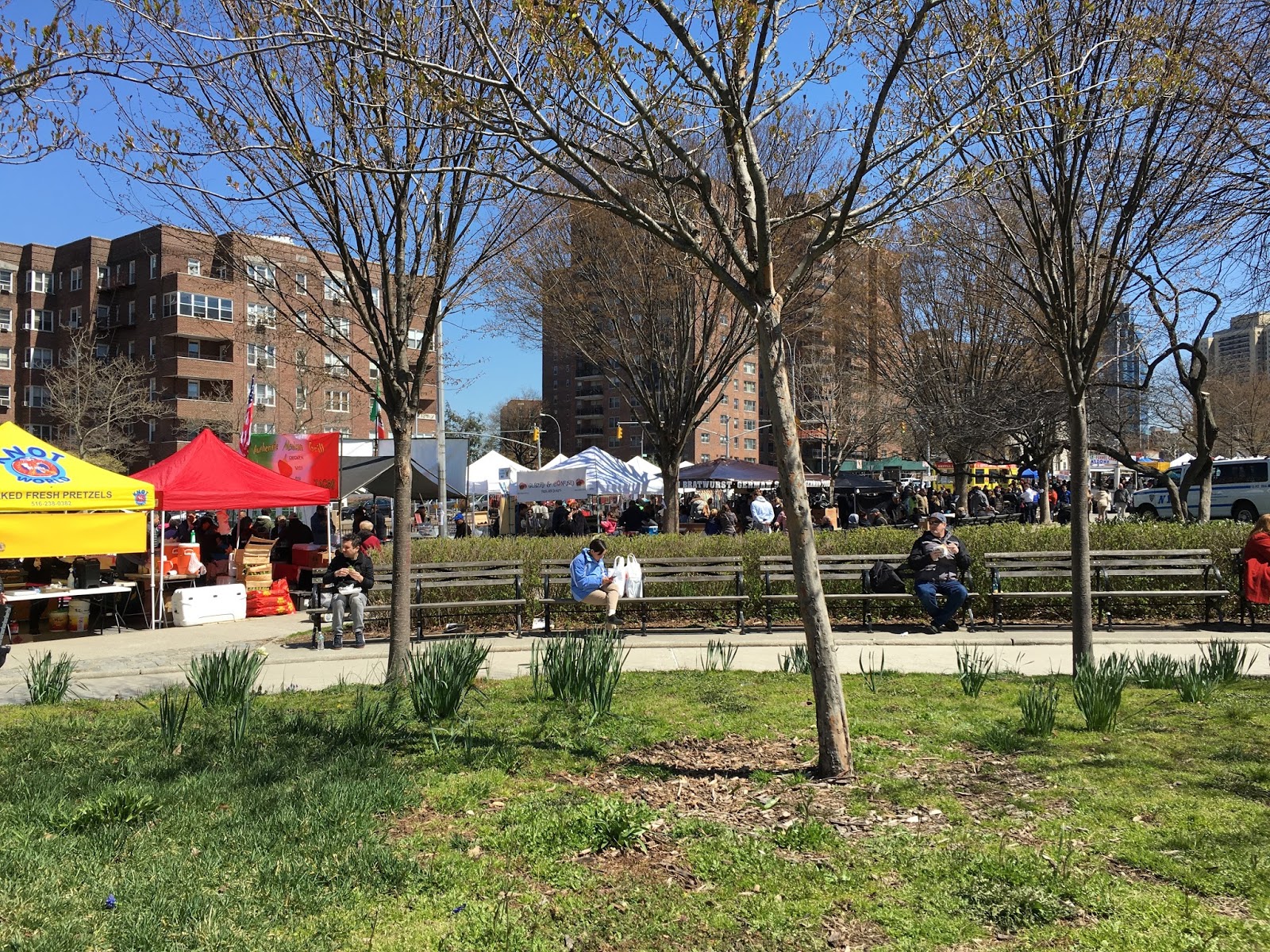 Edge of the City Food Trucks at MacDonald Park