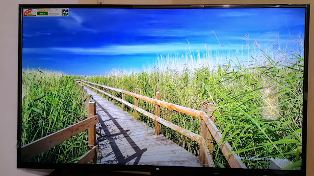 Default screensaver in photo gallery and screensaver application Default screensaver in photo gallery and screensaver app