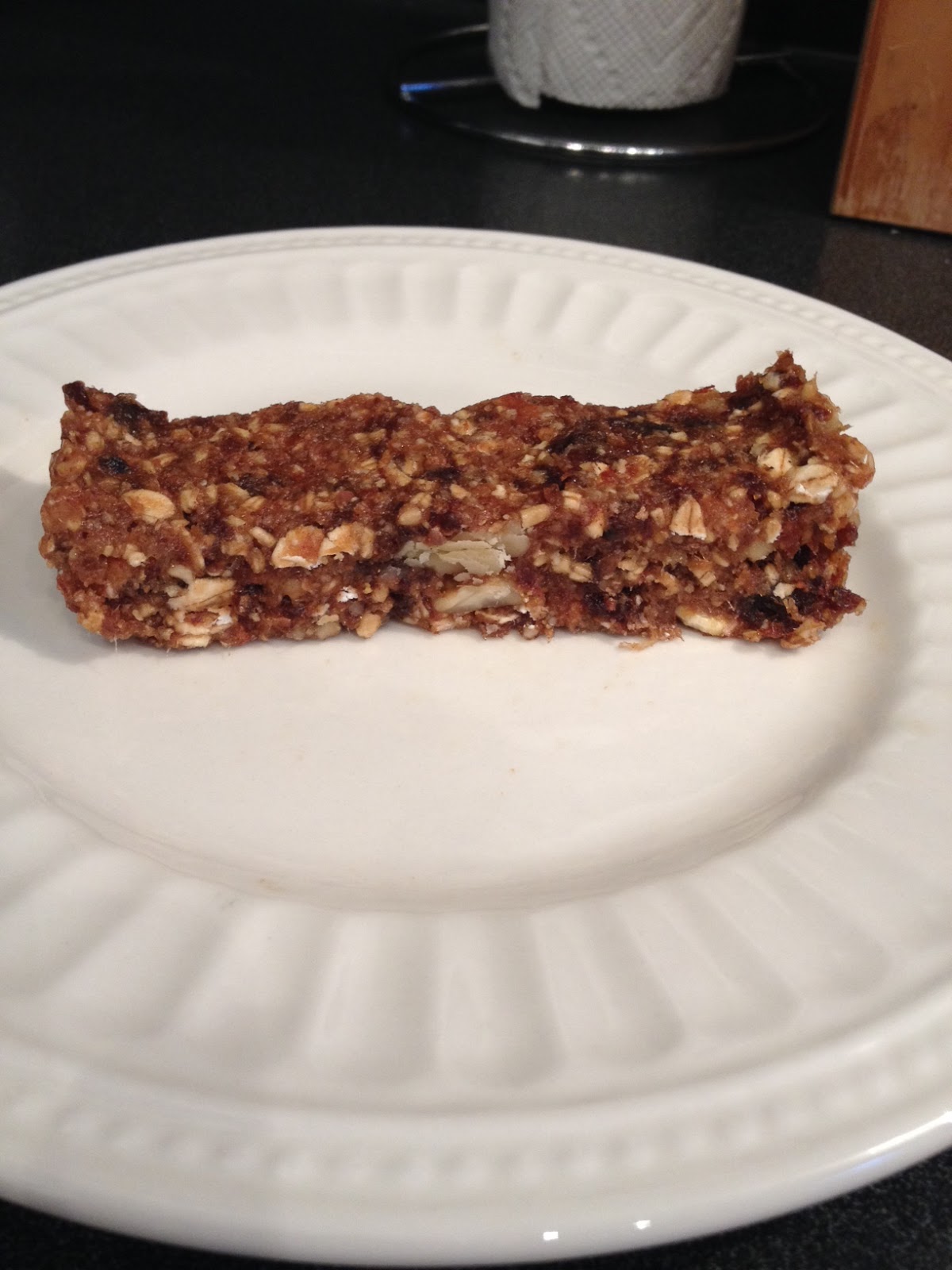 python.ampersand.pearls Homemade Walnut Date Oatmeal Raisin Energy Bars