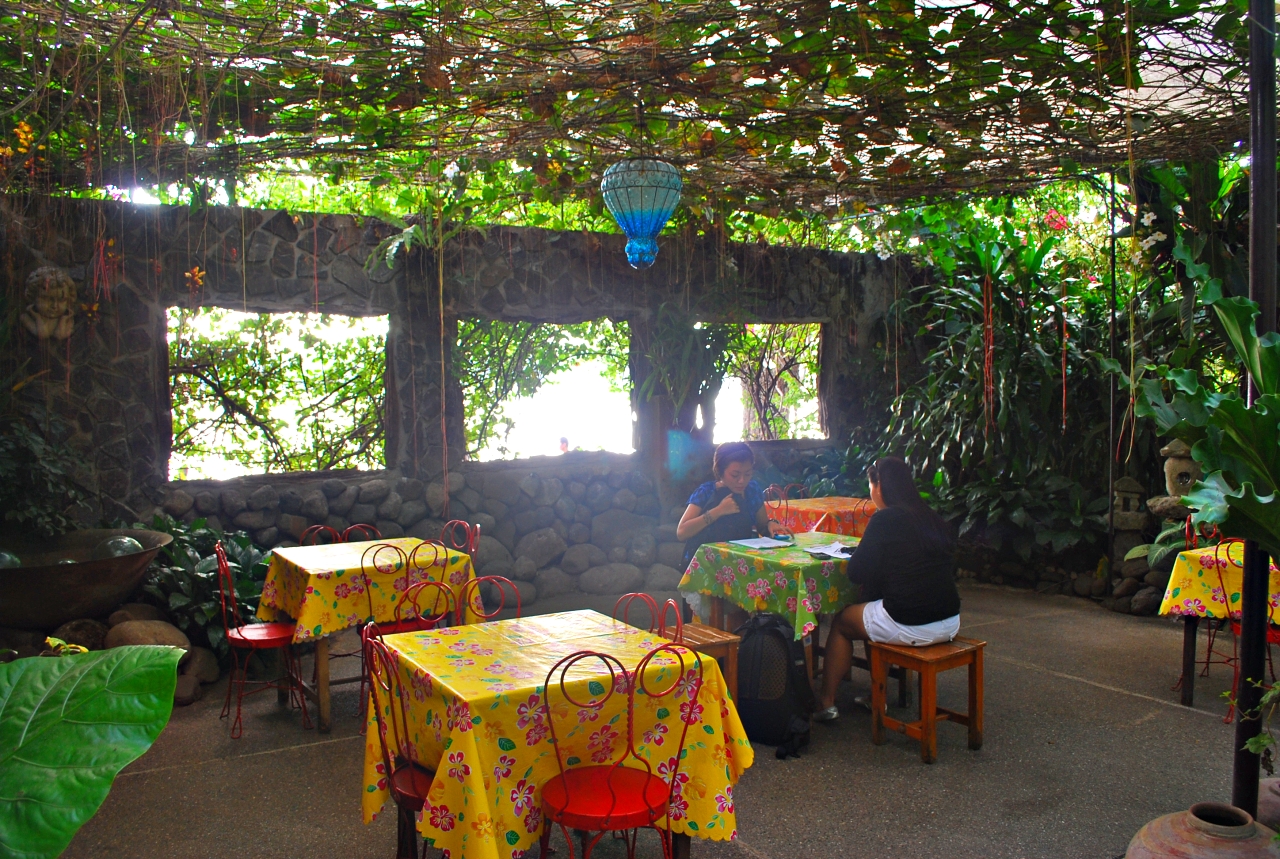 Lake Hopping in San Pablo City Laguna Nomadic Experiences