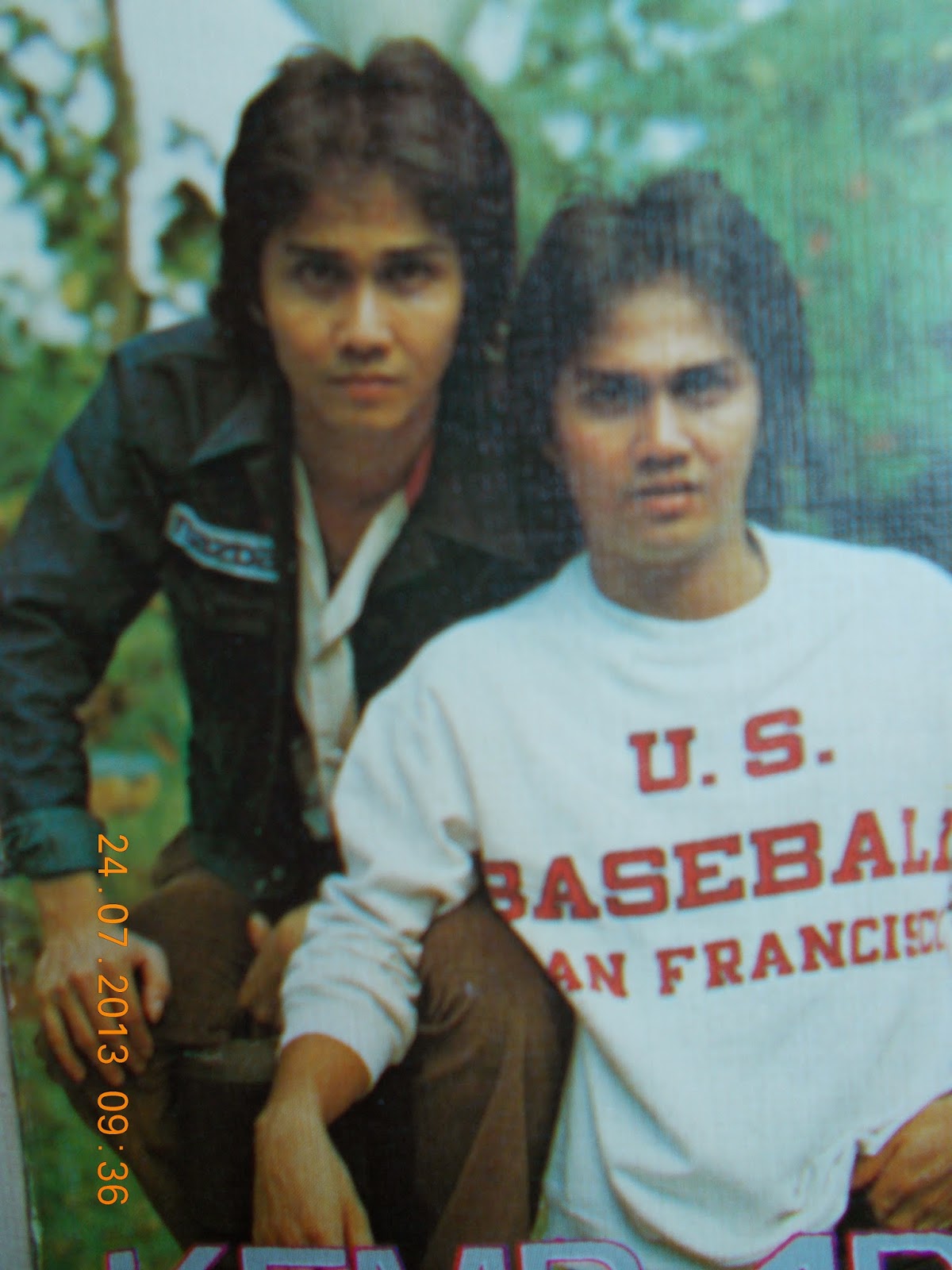 BIOGRAFI MUSIK & FILM INDONESIA: KEMBAR GROUP