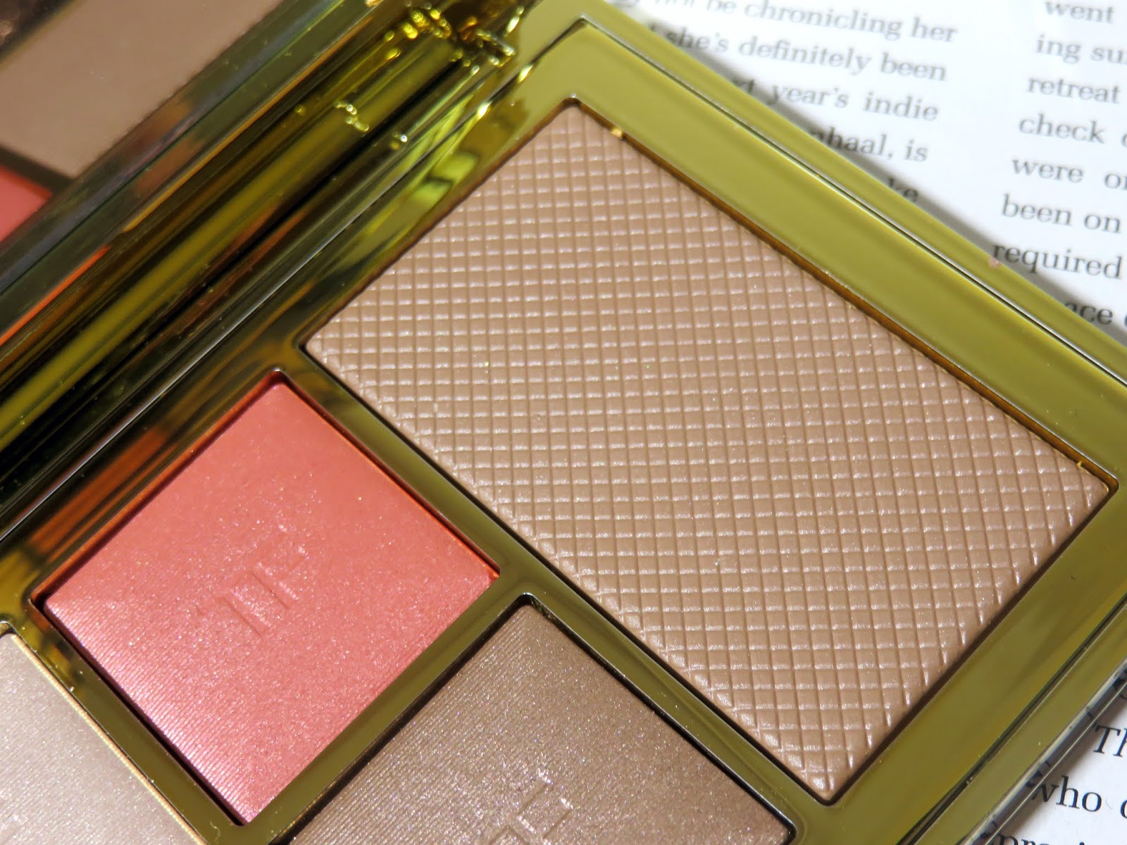 Tom Ford Shade and Illuminate Face & Eye Palette in Rose Cashmere Review and Swatches