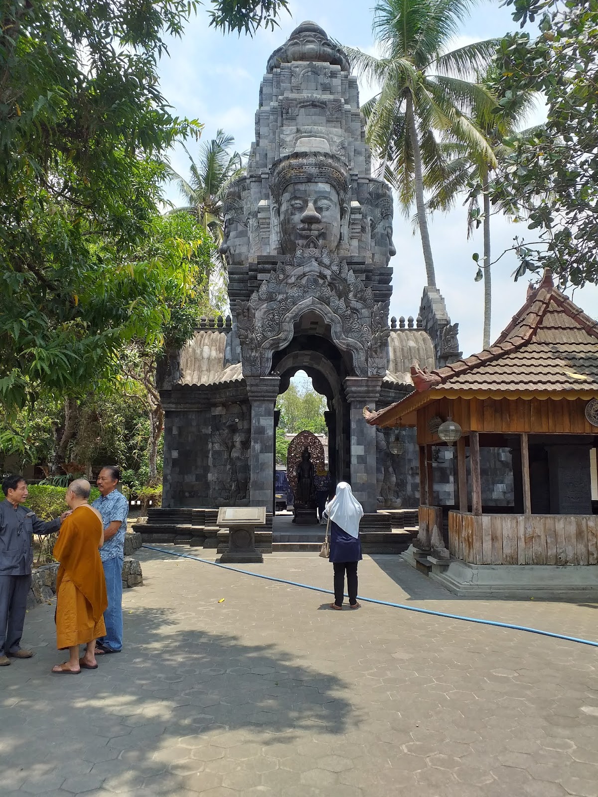 Wisata Sejarah Candi Mendut, Magelang