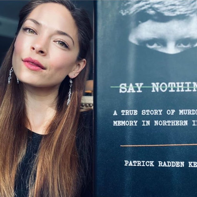 DC COMICS AND ARROWVERSE : Smallville Star Kristin Kreuk – Gray Hair in