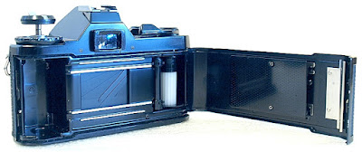 Pentax MV1, Film box