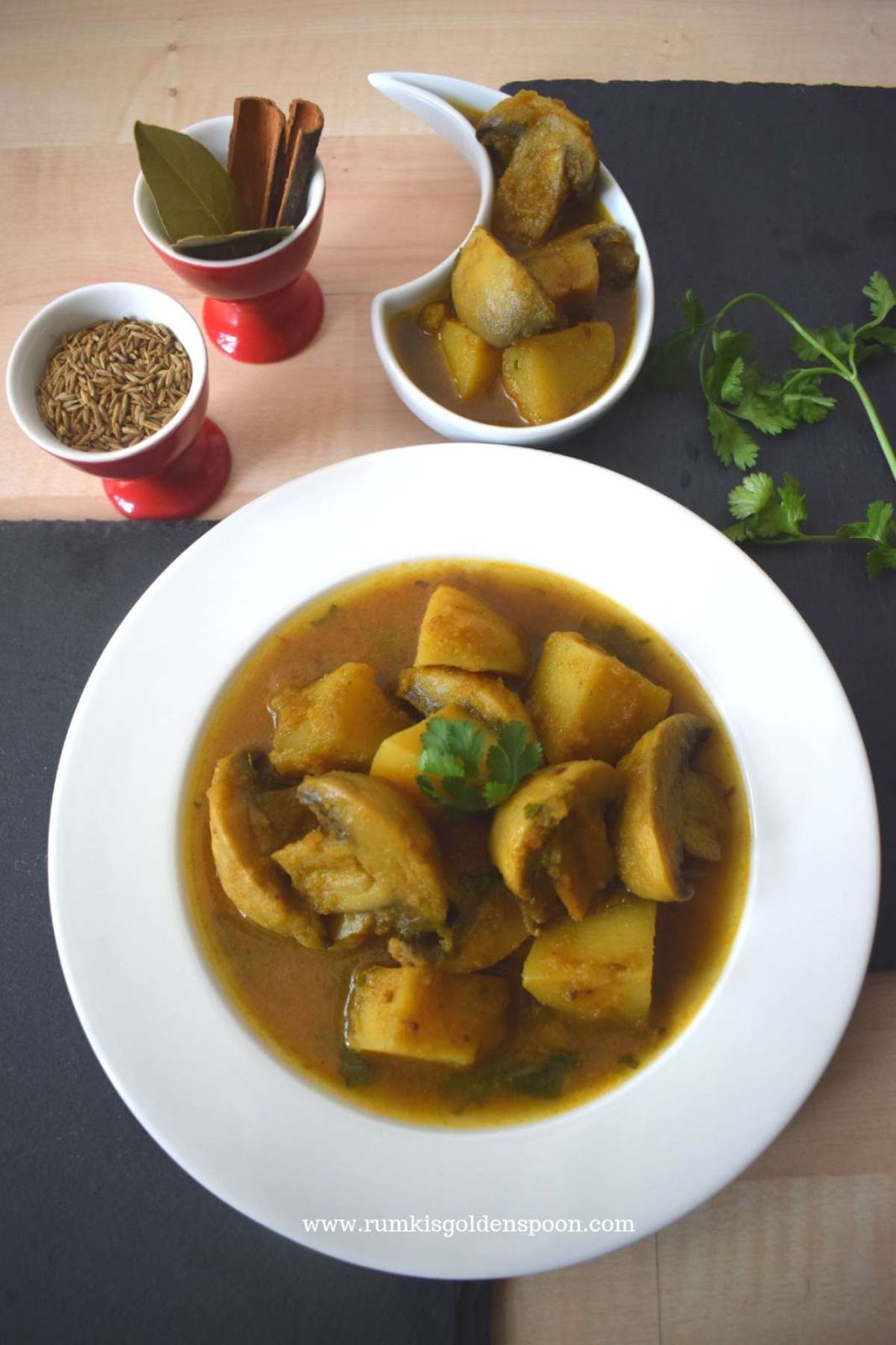 Mushroom Recipes, Indian Curry Recipes, mushroom Indian recipes, mushroom curry, Potato Curry, mushroom ki sabji, Indian recipe, vegetarian recipe, vegan recipe, quick and easy recipe, Rumki's Golden Spoon