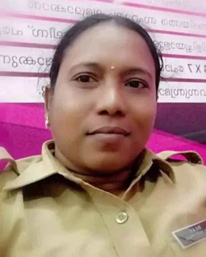 Kerala Police pays tribute to a policewoman who came to the rescue during a private helicopter emergency landing with businessman Yusuf Ali and his gang, Kochi, News, Business Man, Police, Compensation, Kerala